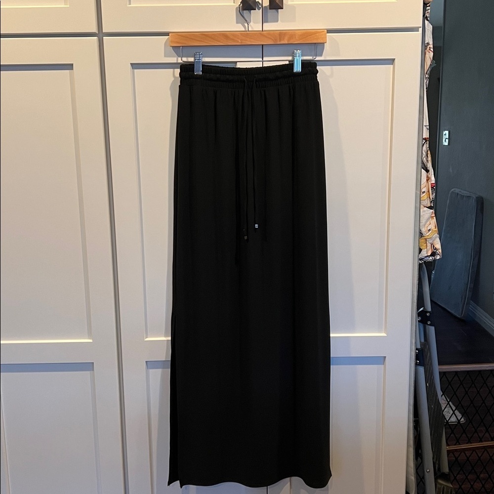 WHBM White House Black Market Black MAXI Skirt Size XXS
